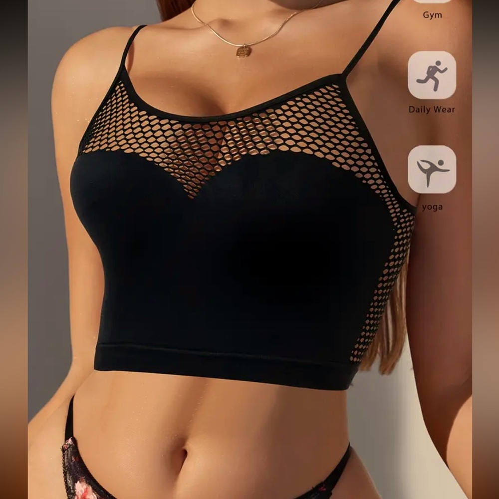 Sports laced texture bra